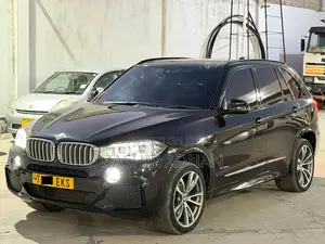 BMW X5 xDrive35d AWD (3.0L 6cyl 8A) 2016 Black