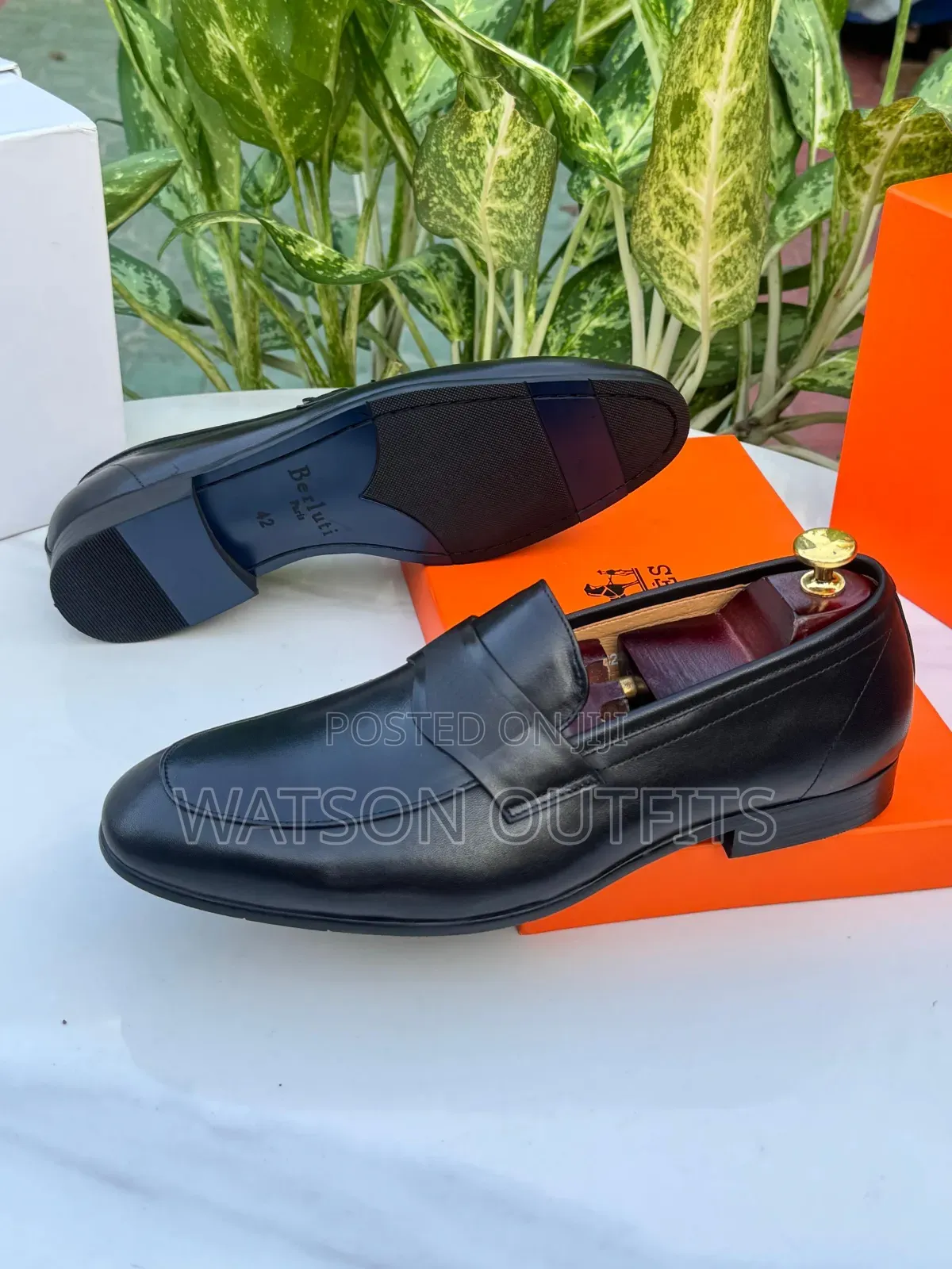 Men's Shoes or Viatu Awesomely Top