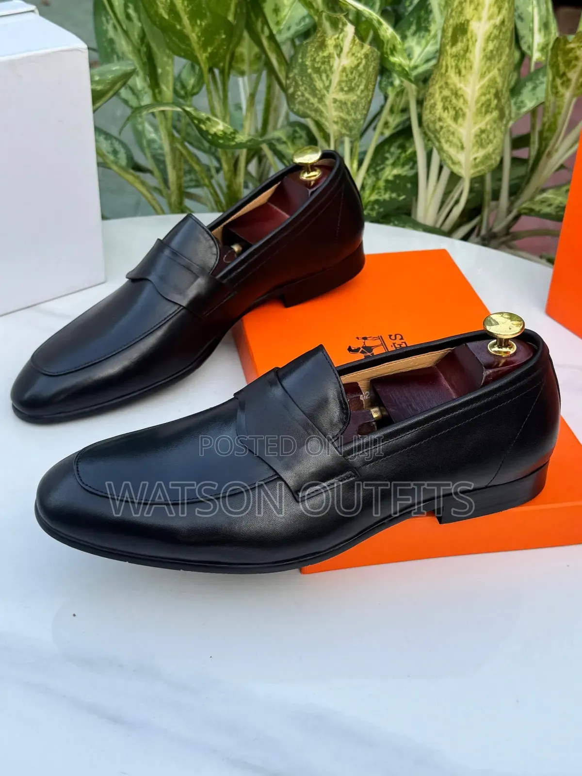 Men's Shoes or Viatu Awesomely Top