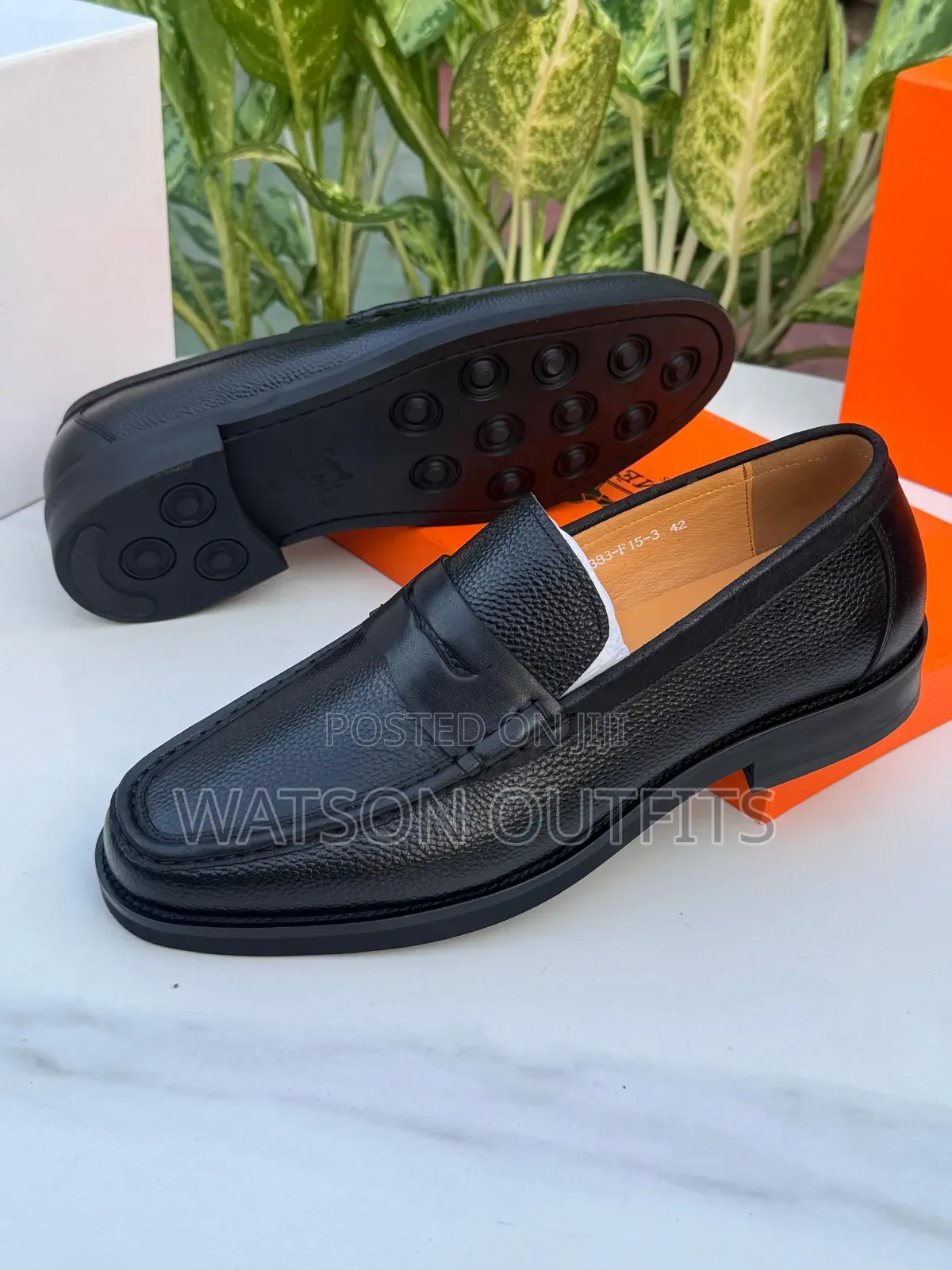Men's Shoes or Viatu in Awe Manner