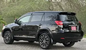 Toyota Vanguard 2012 Black