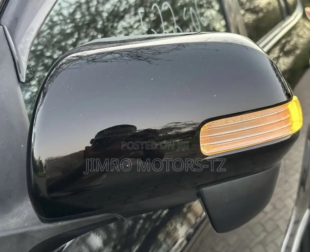 Toyota Vanguard 2012 Black