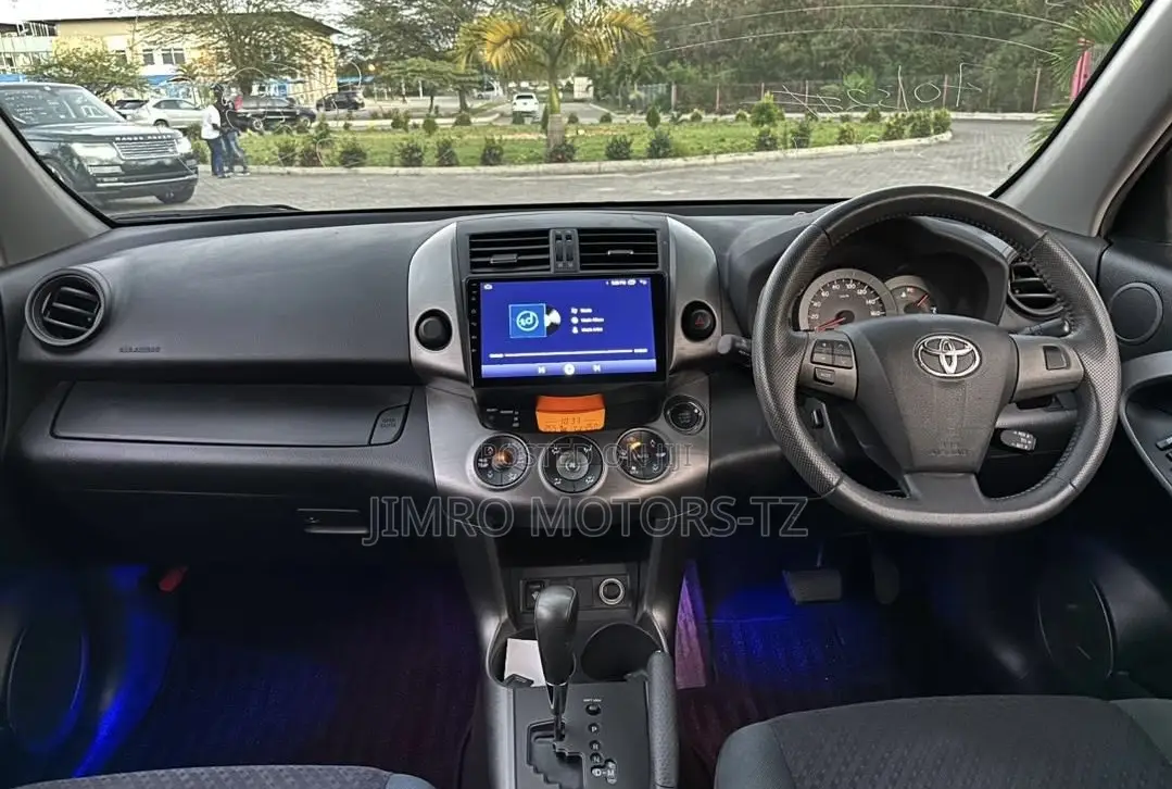 Toyota Vanguard 2012 Black