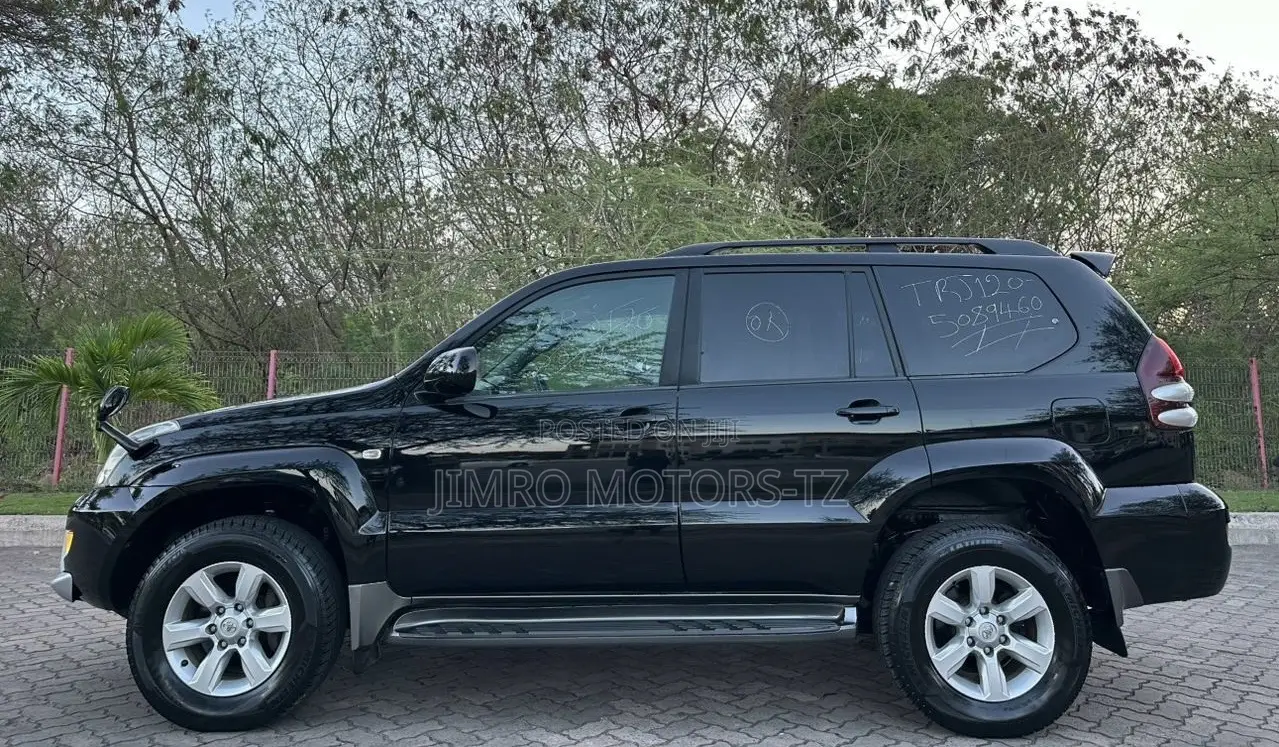 Toyota Land Cruiser Prado 2007 Black