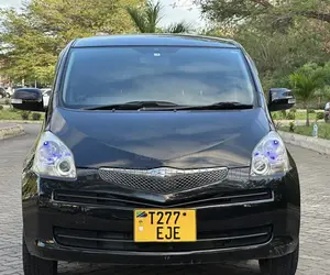 Toyota Ractis 2008 Black