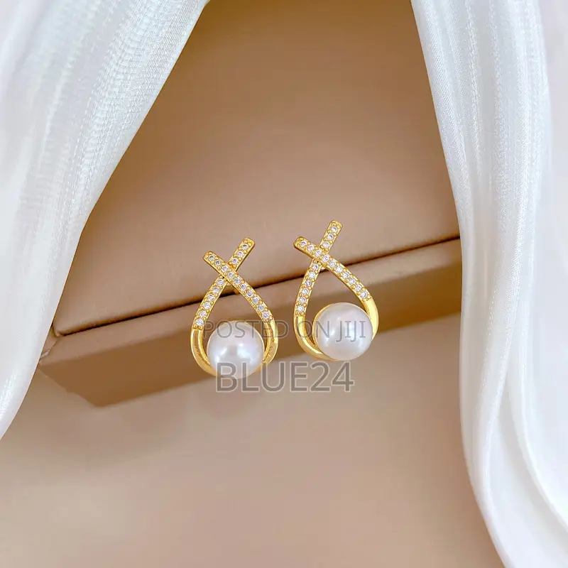 Classic Personality Stainless Steel Micro-inlaid Pearl