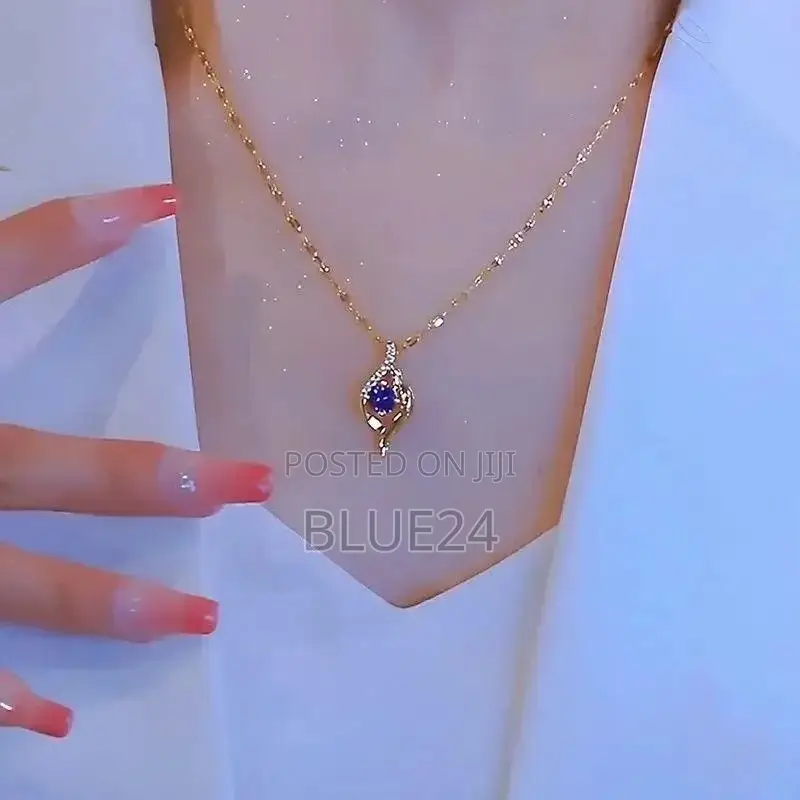 Fashionable Titanium Steel Collarbone Chain, Elegant Purple Zircon