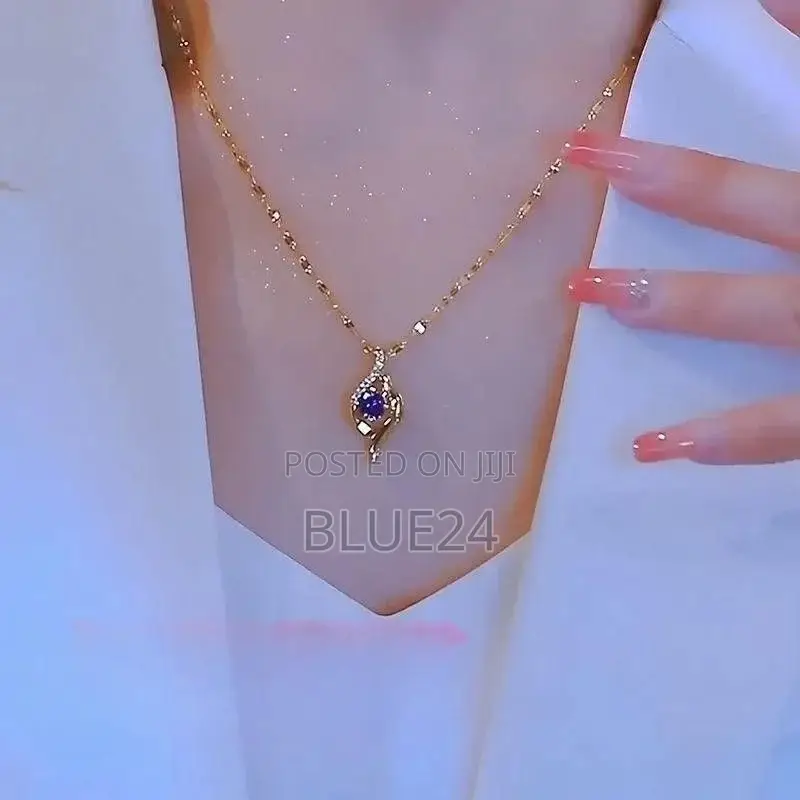 Fashionable Titanium Steel Collarbone Chain, Elegant Purple Zircon