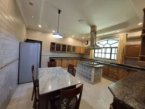 Furnished 4bdrm Villa in Oyster Bay for rent
