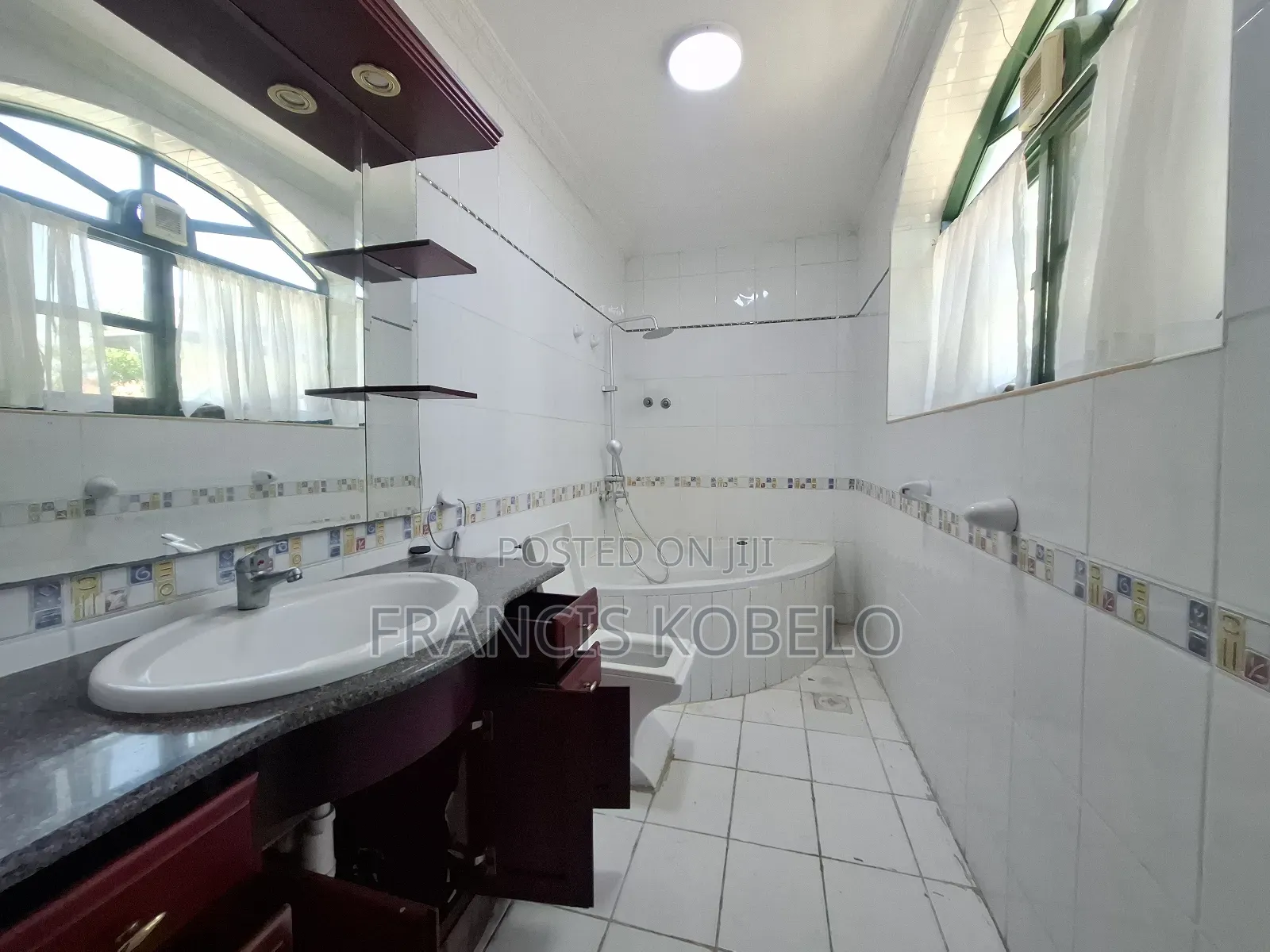 Furnished 4bdrm Villa in Oyster Bay for rent