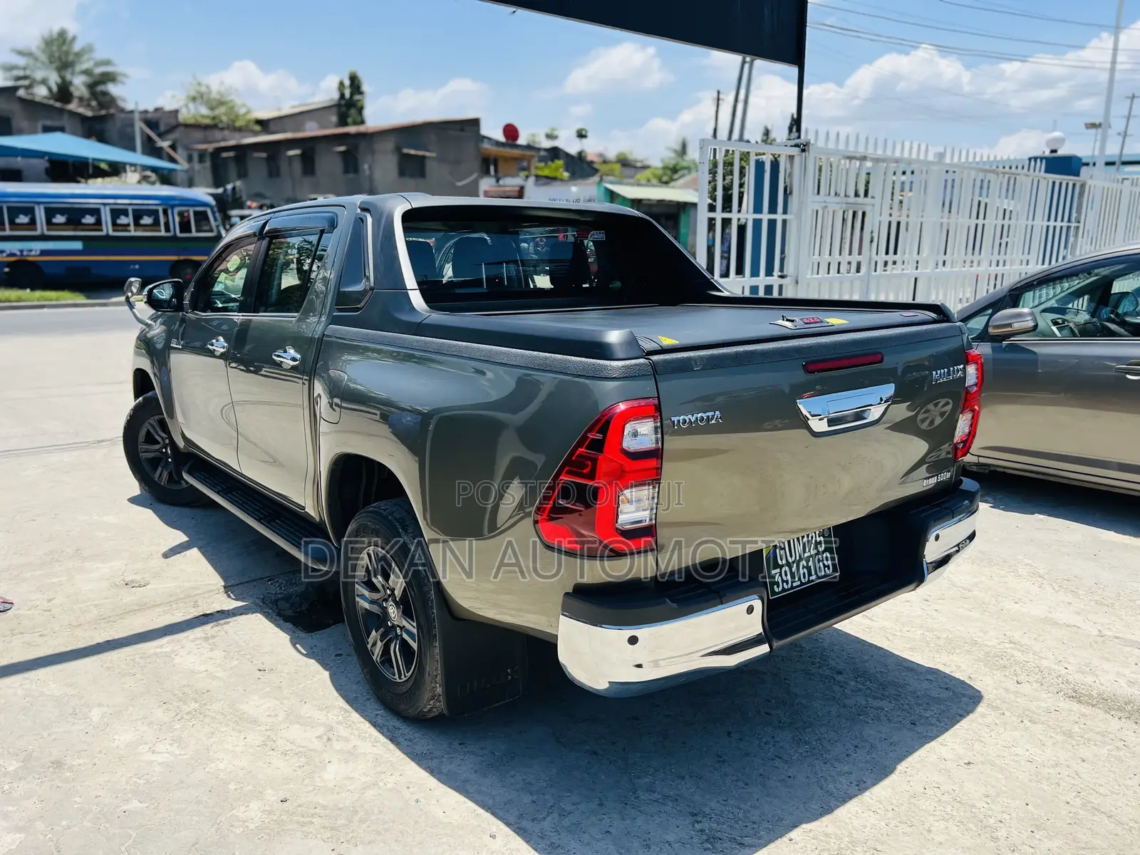 Toyota Hilux Revo Double Cab Deisel 2.4 RWD 2021 Gray