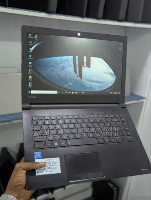 New Laptop Toshiba Tecra C50 4GB Intel SSD 128GB