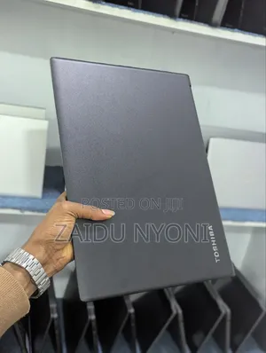 New Laptop Toshiba Tecra C50 4GB Intel SSD 128GB