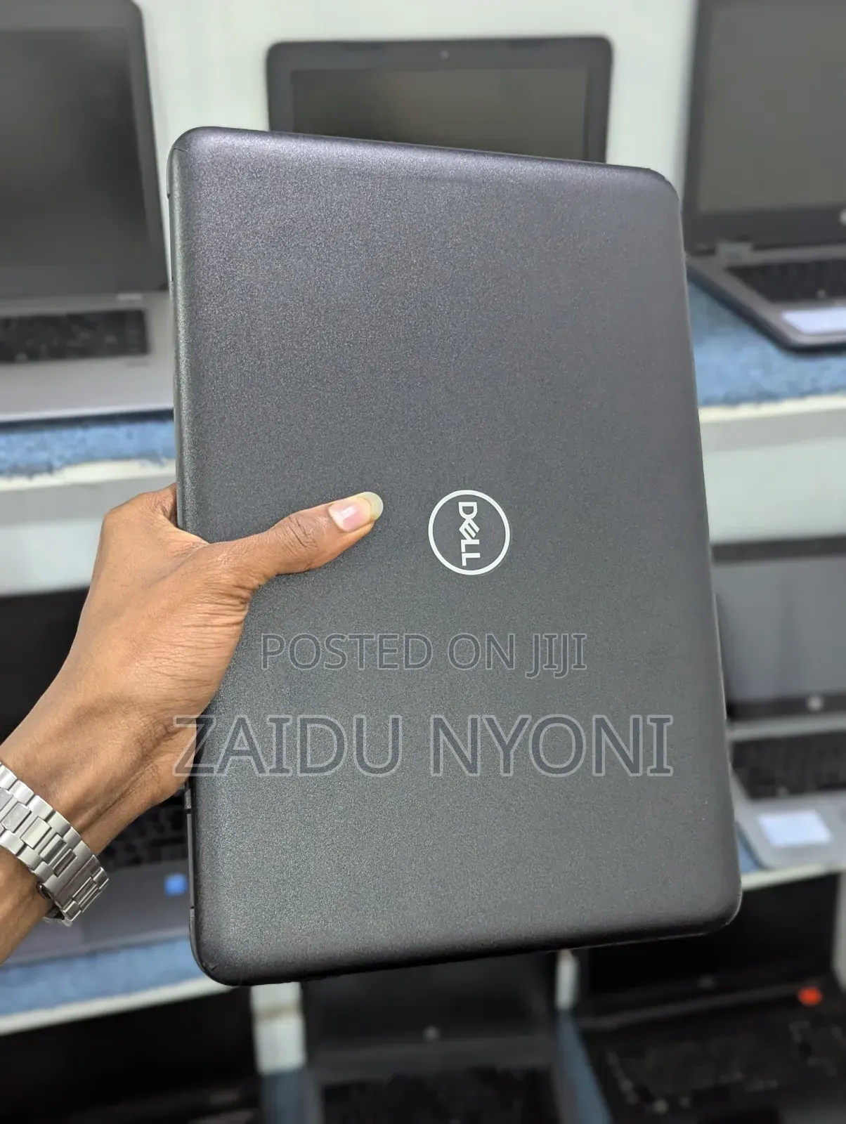 New Laptop Dell Latitude 3189 4GB Intel SSD 128GB