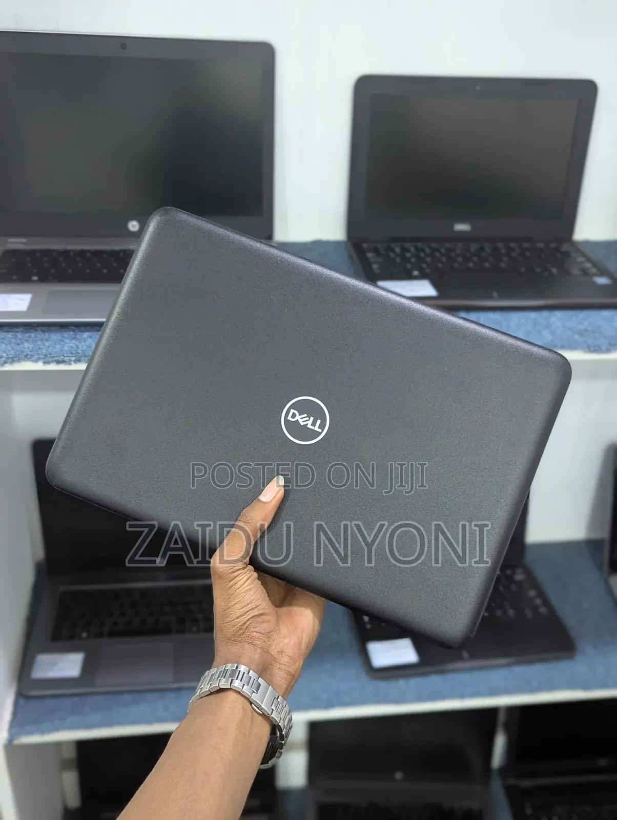 New Laptop Dell Latitude 3189 4GB Intel SSD 128GB