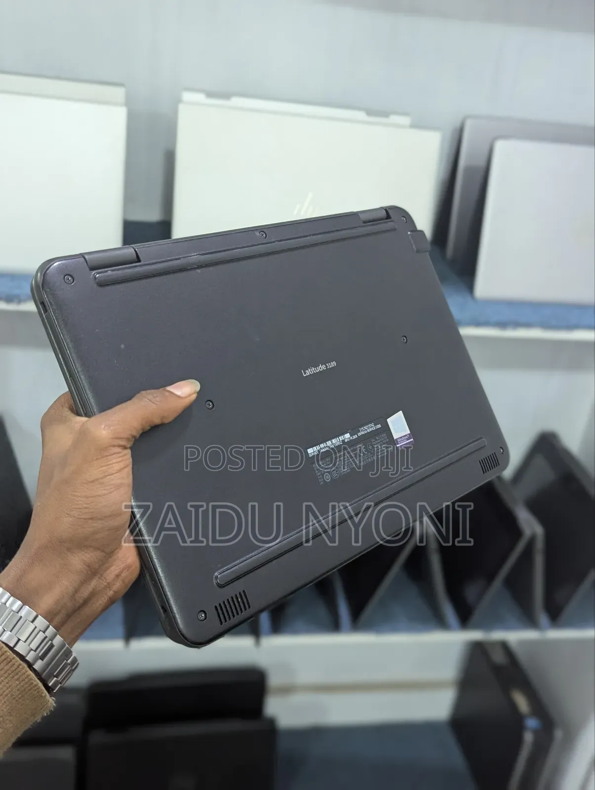 New Laptop Dell Latitude 3189 4GB Intel SSD 128GB