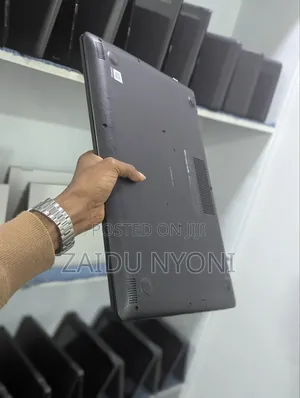 New Laptop Dell Latitude 3390 8GB Intel Core I3 HDD 500GB