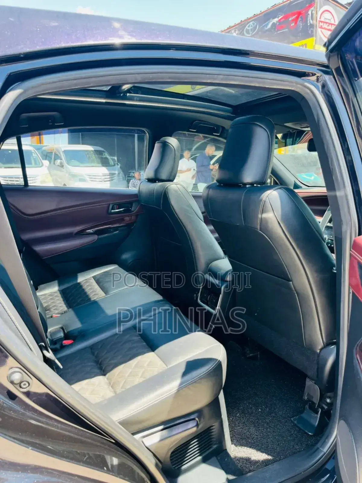 Toyota Harrier 2019 Black