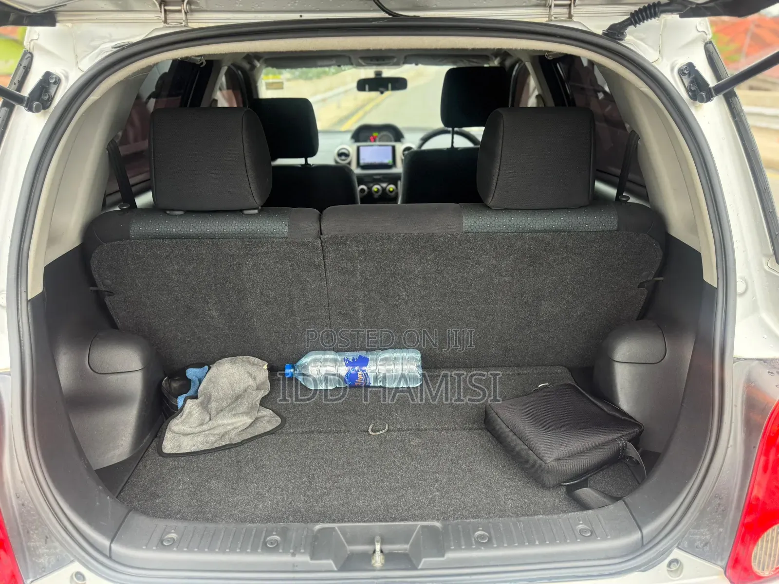 Toyota IST 2006 Silver