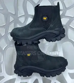 Black Caterpillar (Cat) Chelsea -Style Work Boots