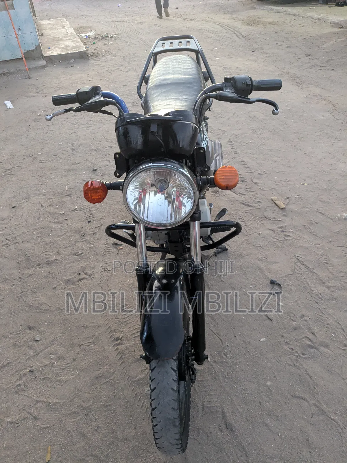 Bajaj Boxer 125 2024 Black