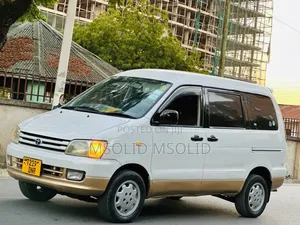 Toyota Noah 2002 Silver