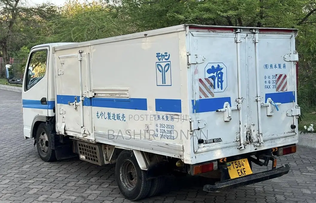Mitsubishi Canter Guts Refrigerator 1.5 Tonnes on Sale.