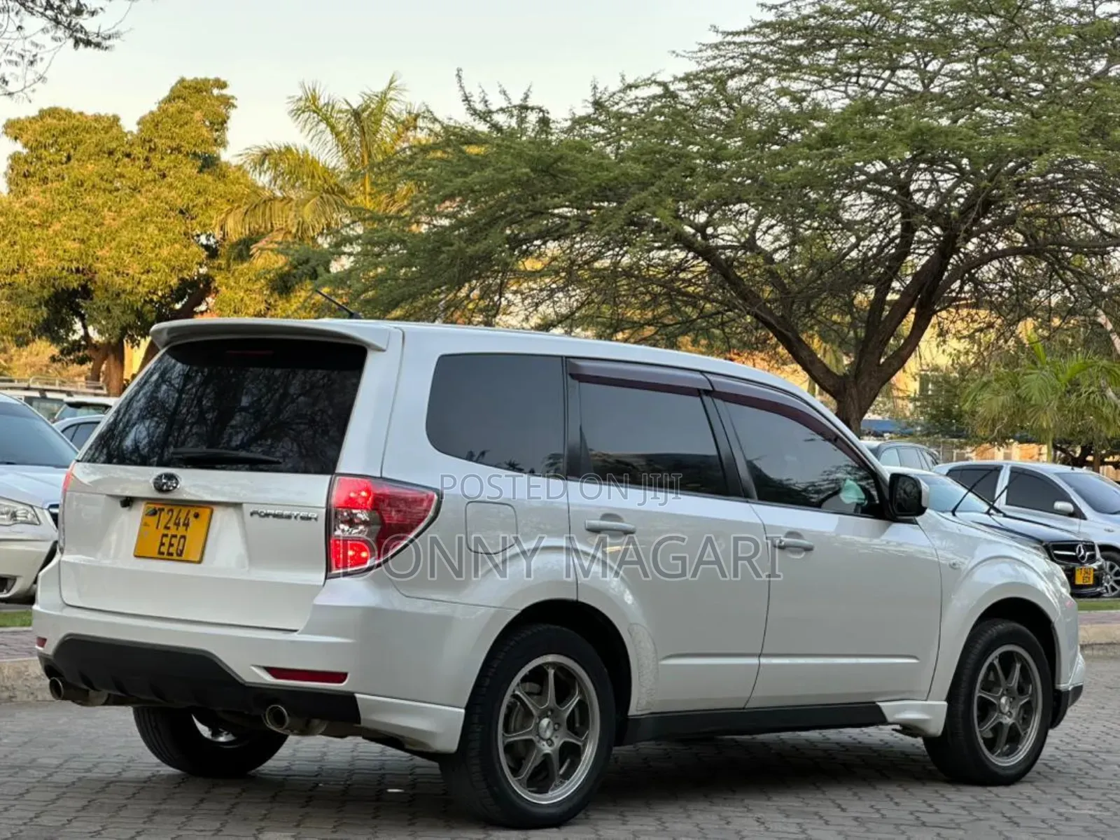 Subaru Forester 2001 White
