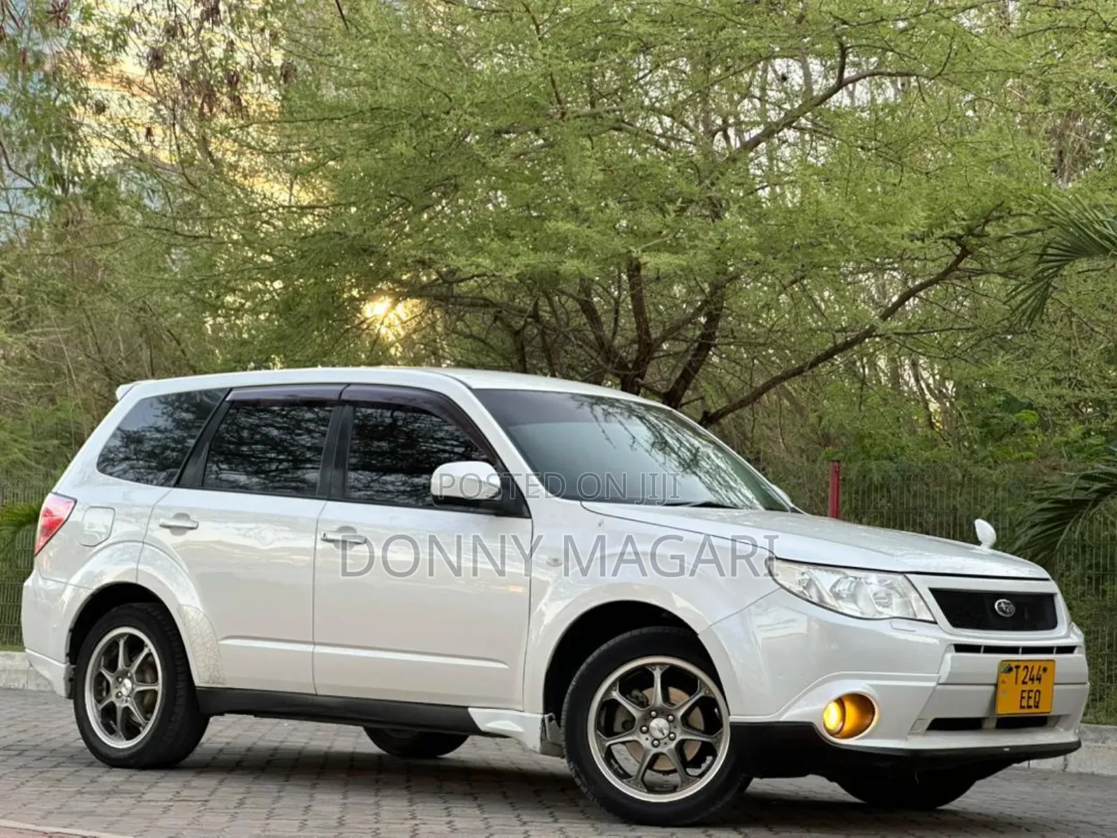 Subaru Forester 2001 White