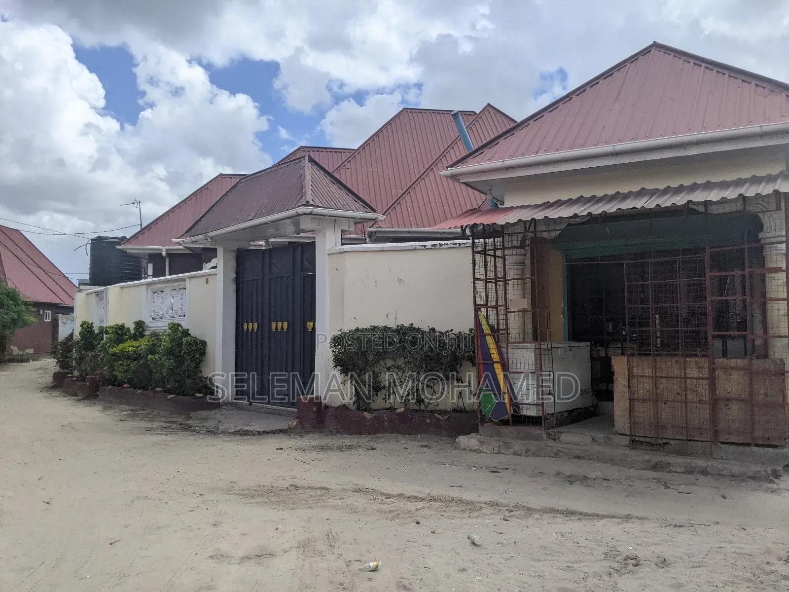 Furnished 6bdrm House in Biriani Real Estate, Chamazi for sale