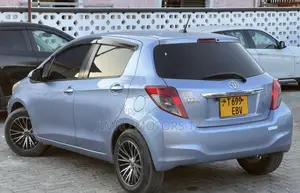 Toyota Vitz 2012 Blue