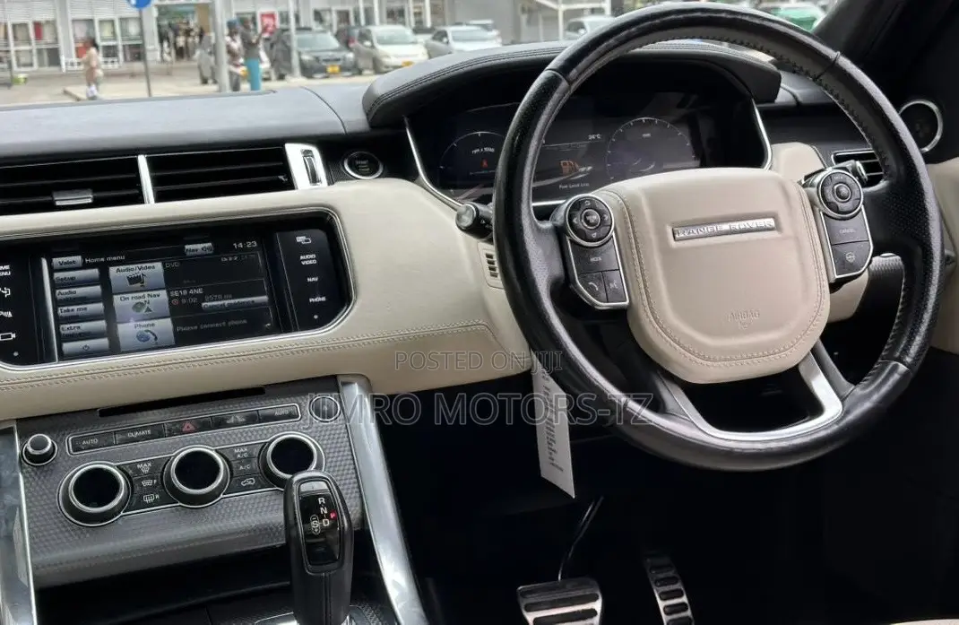 Land Rover Range Rover Sport 2014 Orange