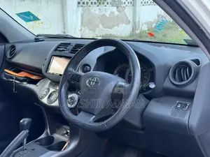 Toyota RAV4 2013 White
