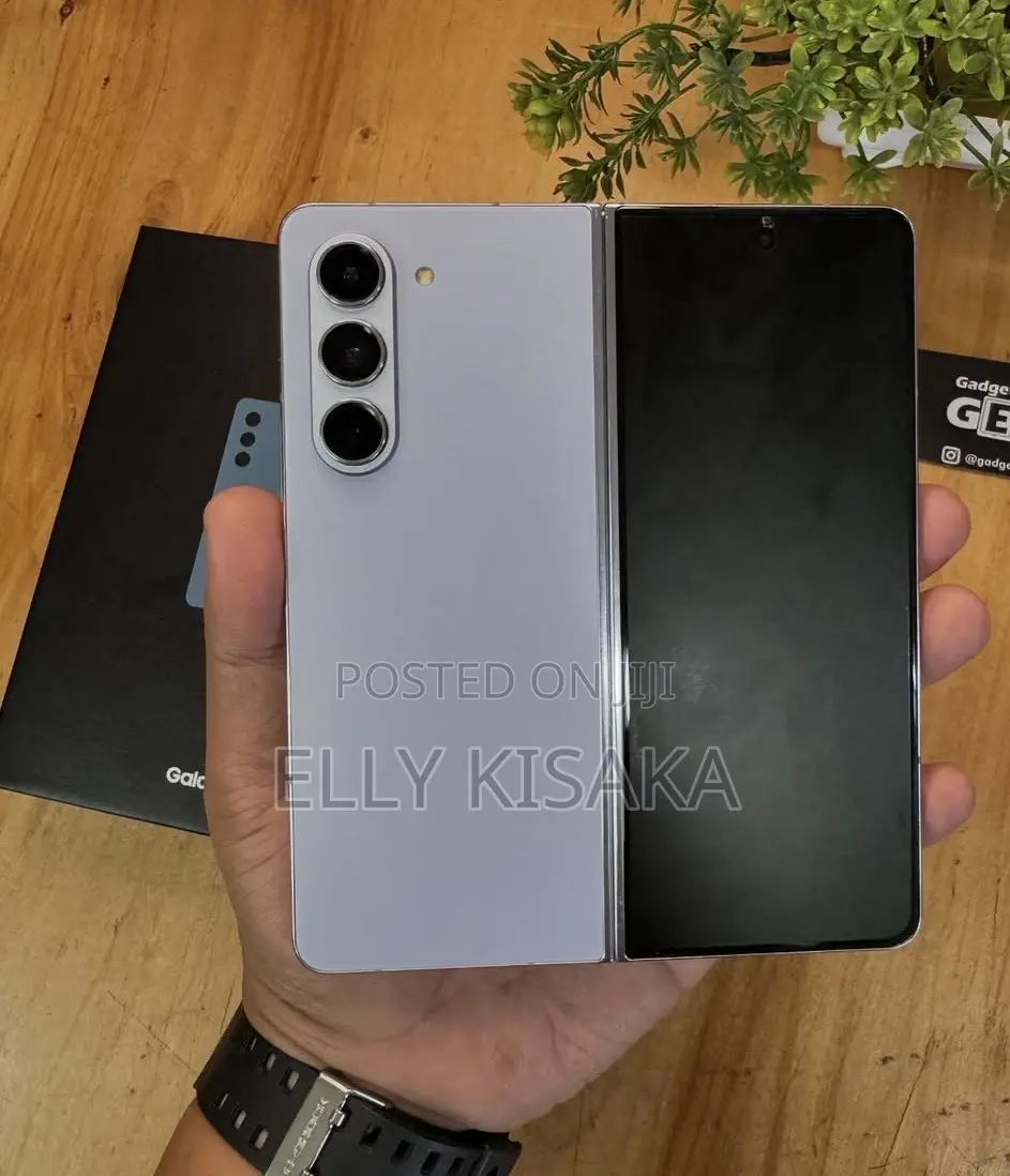 New Samsung Galaxy Z Fold 5 256 GB Gray