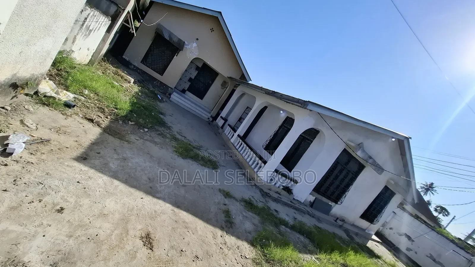 6bdrm Bungalow in Sinza Mugabe for sale