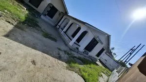 6bdrm Bungalow in Sinza Mugabe for sale