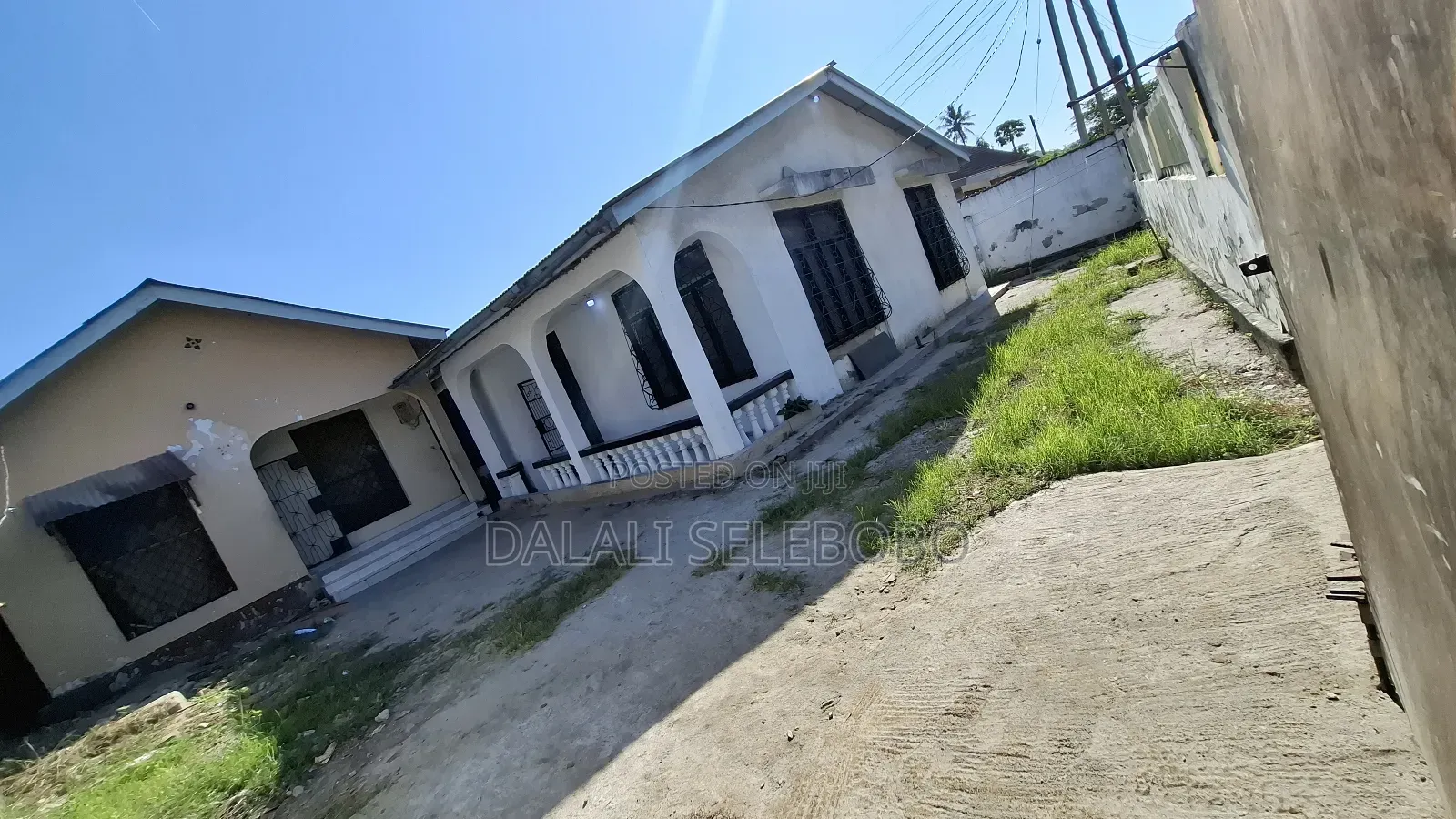 6bdrm Bungalow in Sinza Mugabe for sale