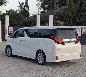 Toyota Alphard 2.5 Petrol FWD 2016 White