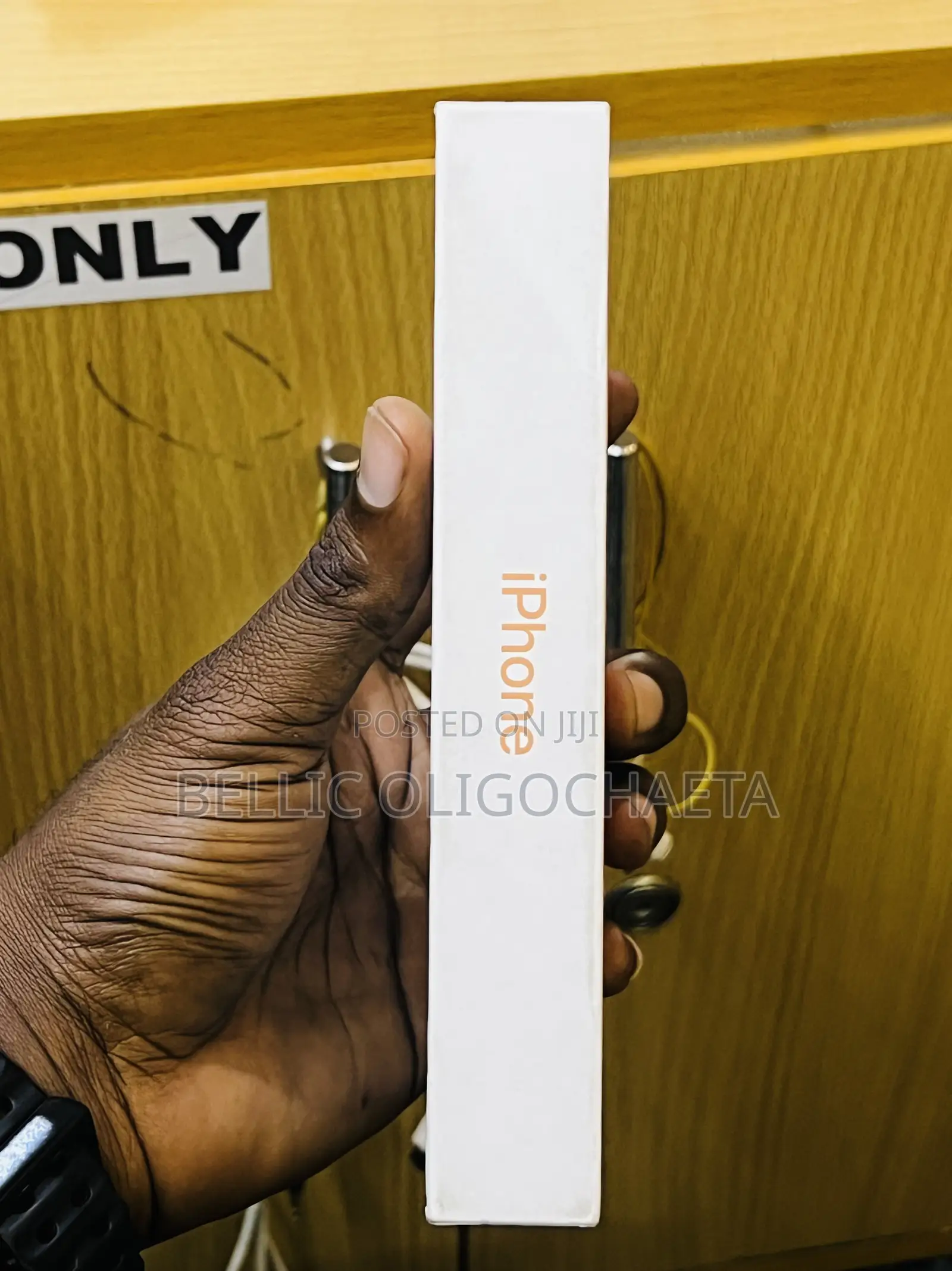 New Apple iPhone 17 Pro Max 256 GB Orange