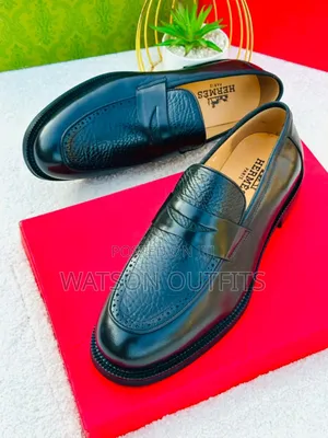 Viatu or Men's Shoes Majestically Worn