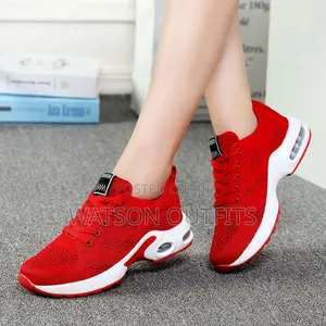 Ladies Shoes or Sneakers or Raba Mpya Kabisa