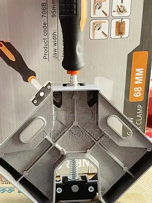 Corner Clamp 68mm Swing Jaw