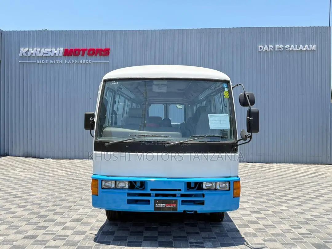 Nissan Civilian 1994 Blue