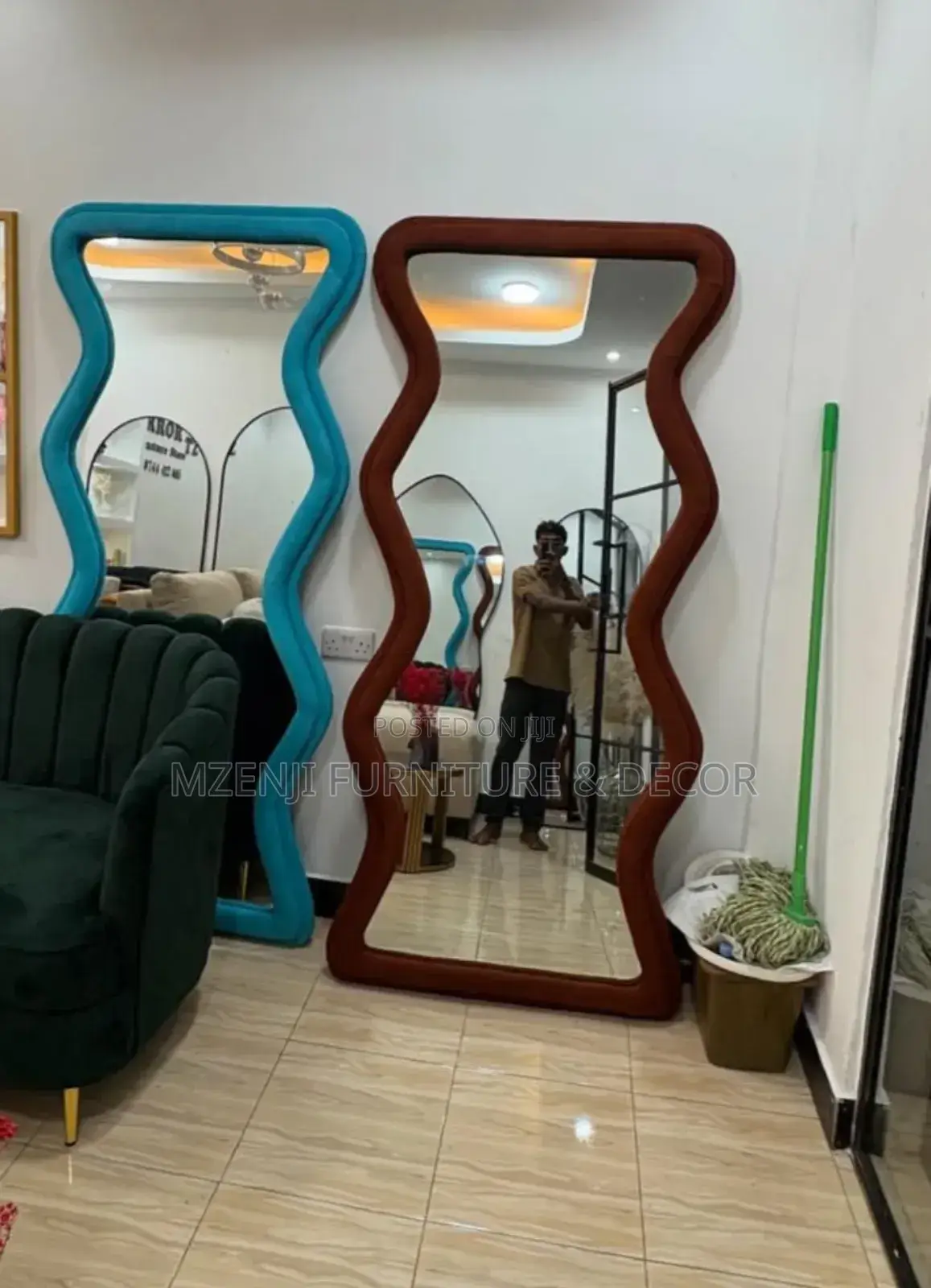 Vioo Vya Saloon