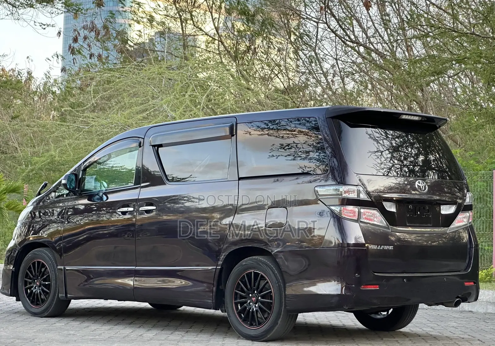 Toyota Vellfire 2010 Black