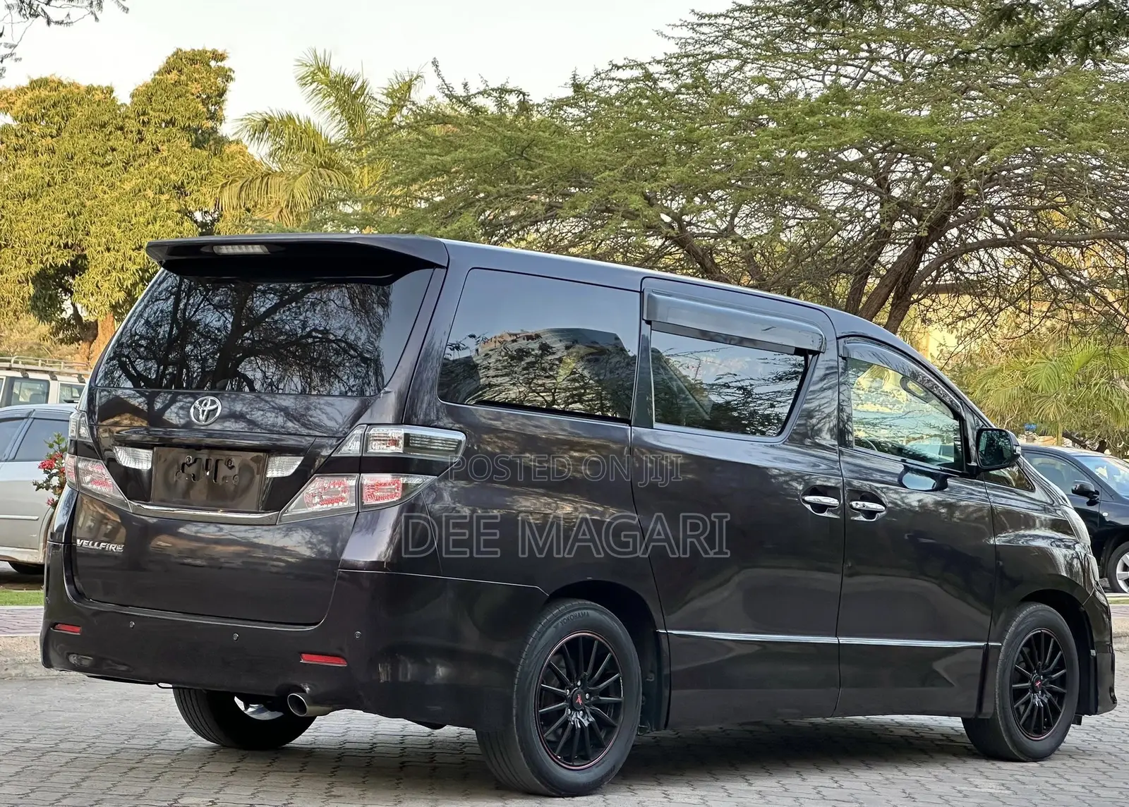 Toyota Vellfire 2010 Black