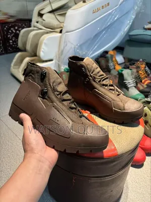Men's Shoes Famously Stylish