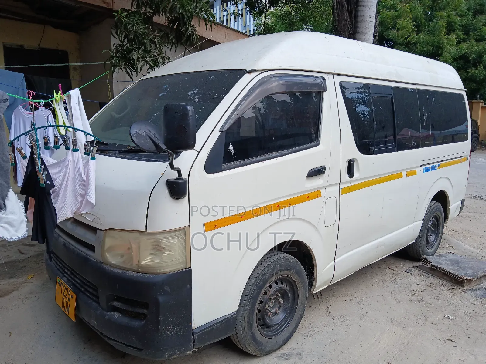 Toyota HiAce 2006 White