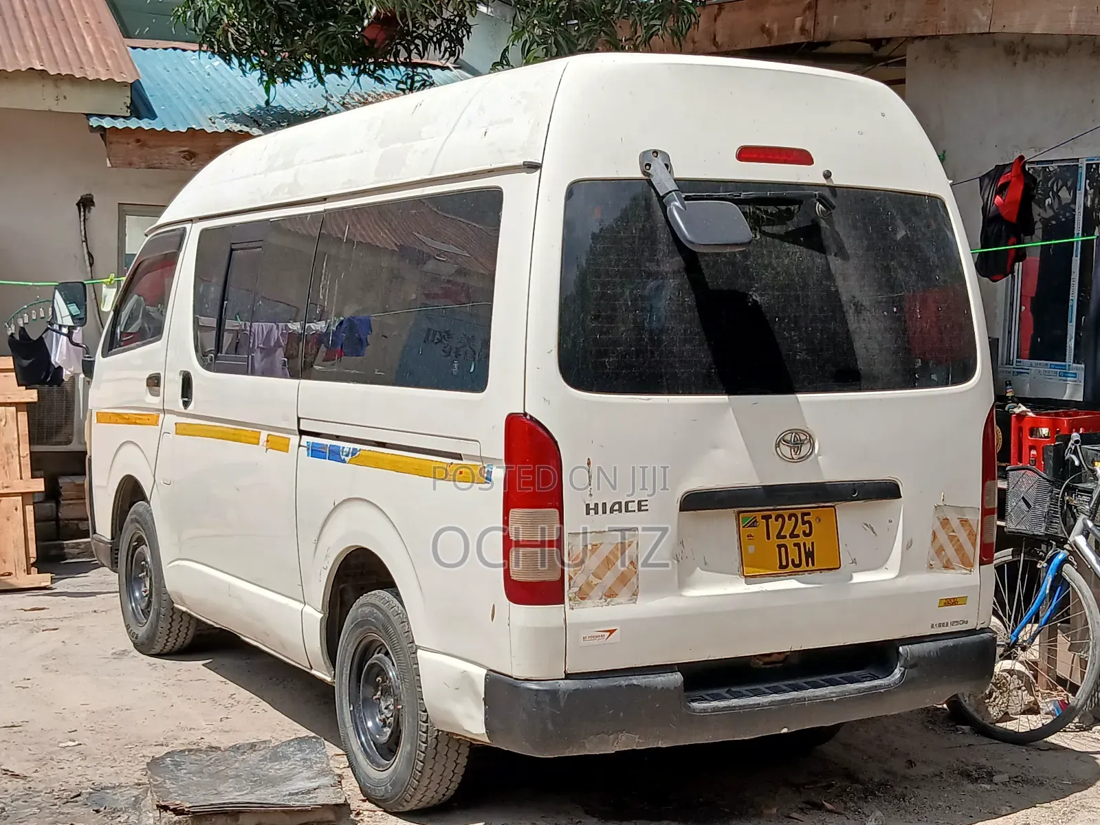 Toyota HiAce 2006 White