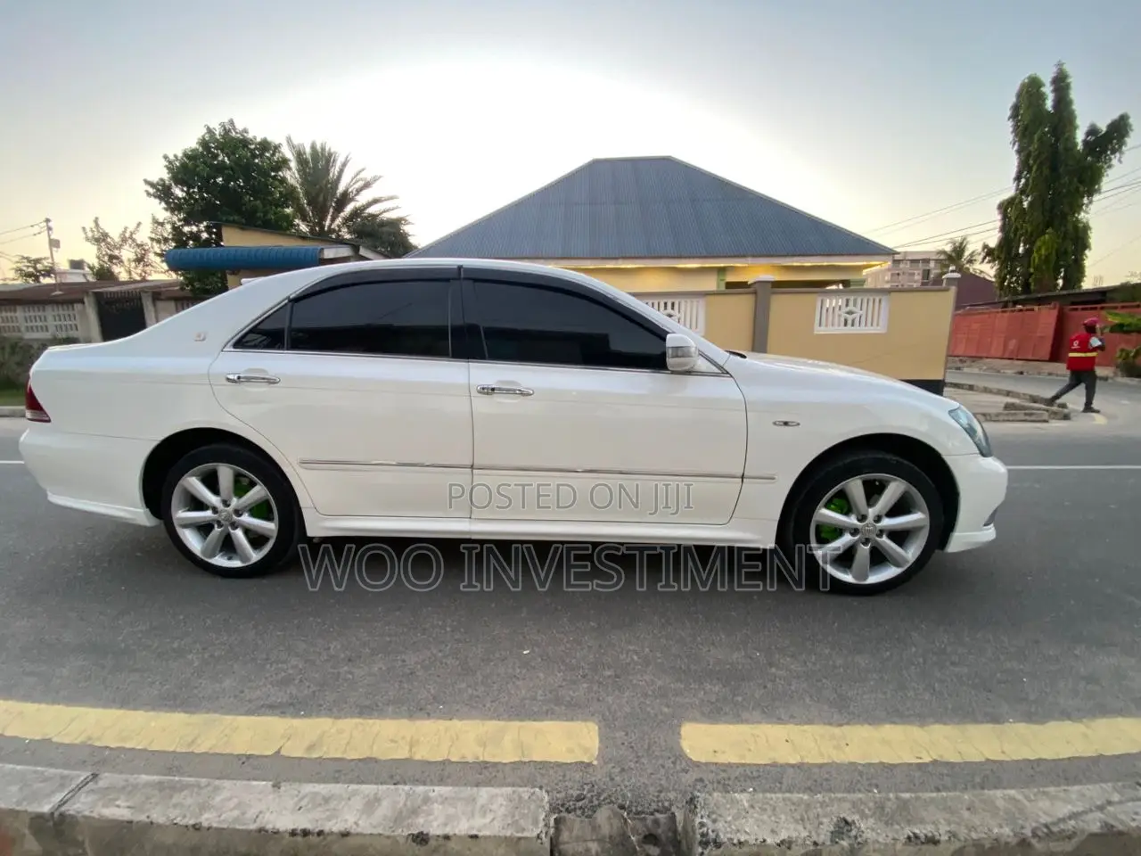 Toyota Crown 2006 White